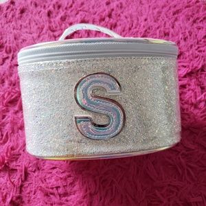 Letter "S" Container Pouch